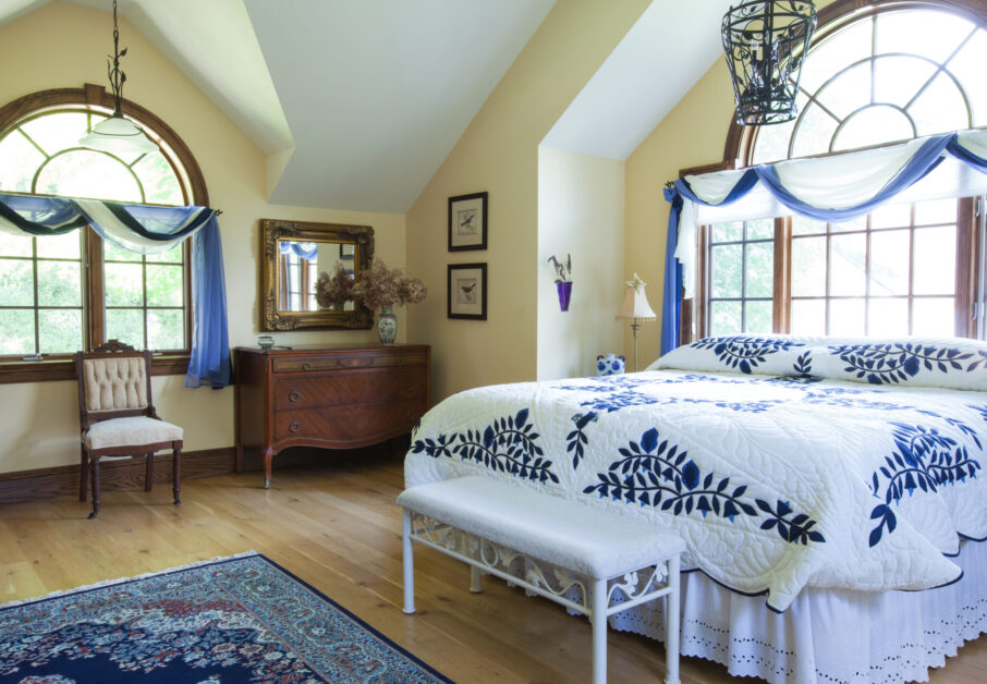 View More: http://jamiedphotography.pass.us/laurel-inn-the-hollow