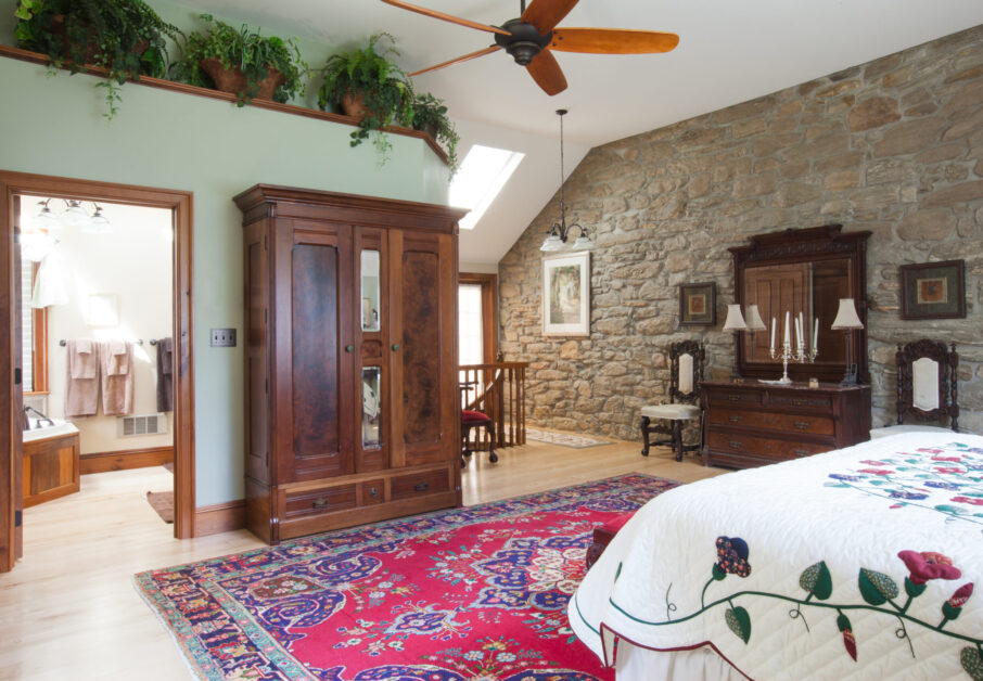 View More: http://jamiedphotography.pass.us/laurel-inn-the-hollow